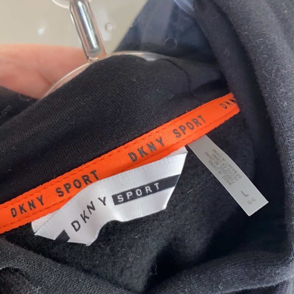 NWT DKNY Sport Cotton Logo Cropped Hoodie Size L - Picture 9 of 15